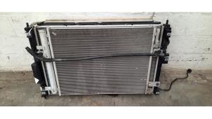 Gebruikte Koelerset Peugeot 3008 II (M4/MC/MJ/MR) 1.2 12V PureTech Hybrid 48V Prijs € 665,50 Inclusief btw aangeboden door Autohandel Didier
