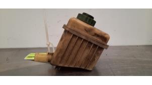 Gebruikte Servo Oliereservoir Audi Q7 (4LB) 3.0 TDI V6 24V Prijs € 24,20 Inclusief btw aangeboden door Autohandel Didier