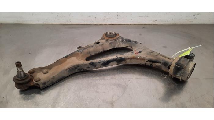 Bras de suspension avant gauche Mercedes Vito