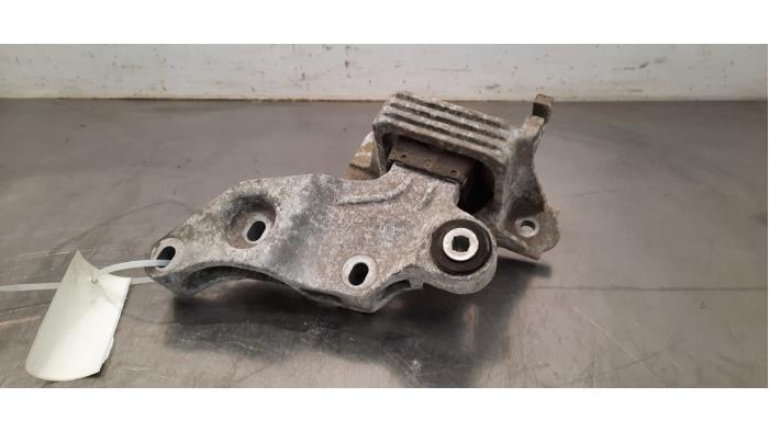 Support moteur Mercedes Vito