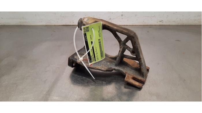 Support moteur Mercedes Vito
