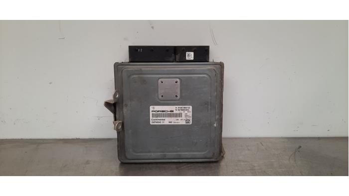 Ordinateur gestion moteur Porsche Panamera