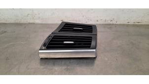 Gebruikte Luchtrooster Dashboard BMW X5 (E70) 30d xDrive 3.0 24V Prijs € 54,45 Inclusief btw aangeboden door Autohandel Didier