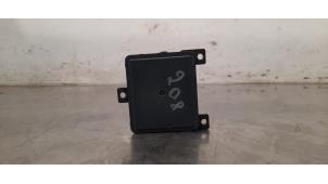 Gebruikte Radar sensor Peugeot 208 II (UB/UH/UP) 1.2 Vti 12V PureTech 100 Prijs € 90,75 Inclusief btw aangeboden door Autohandel Didier