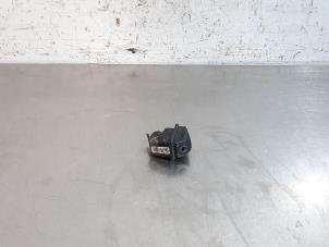 Gebruikte Achteruitrij Camera BMW 3 serie (F30) 320i 2.0 16V Prijs € 133,10 Inclusief btw aangeboden door Autohandel Didier