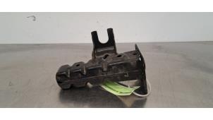 Gebruikte Frontdeel steun Mercedes Vito (447.6) 1.7 110 CDI 16V Prijs € 36,30 Inclusief btw aangeboden door Autohandel Didier