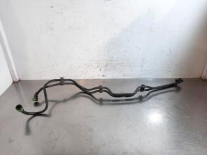 Gebruikte Oliedruk Leiding BMW 3 serie (F30) 320i 2.0 16V Prijs € 54,45 Inclusief btw aangeboden door Autohandel Didier