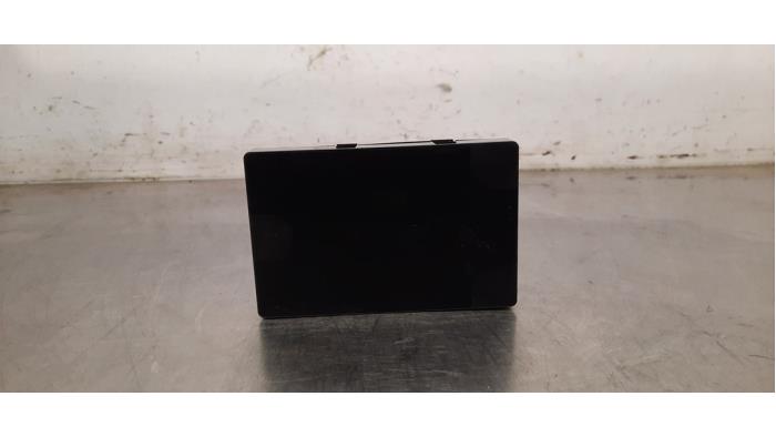 Chargeur sans fil Peugeot 3008