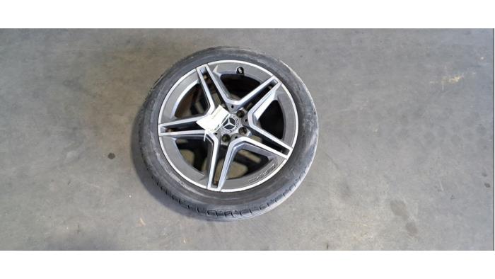 Jante + pneumatique Mercedes A-Klasse