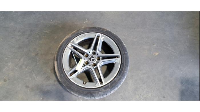 Jante + pneumatique Mercedes A-Klasse