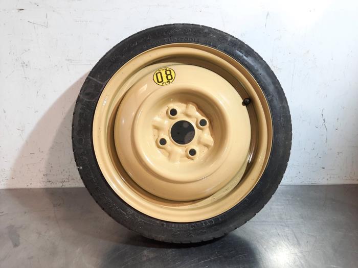Roue galette Mazda 2.