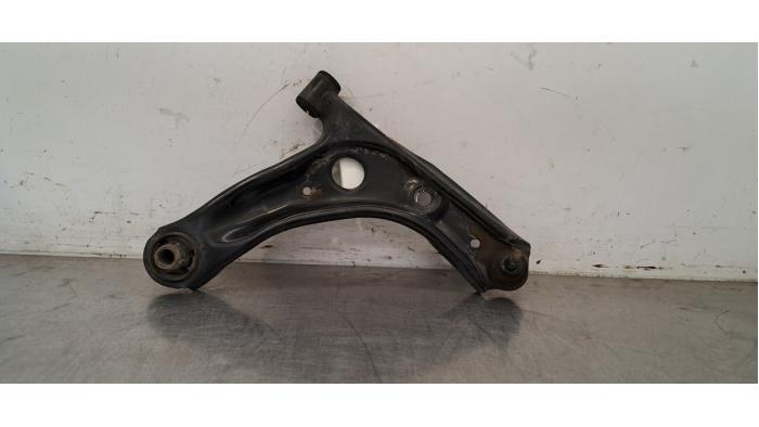 Bras de suspension avant droit Toyota Aygo