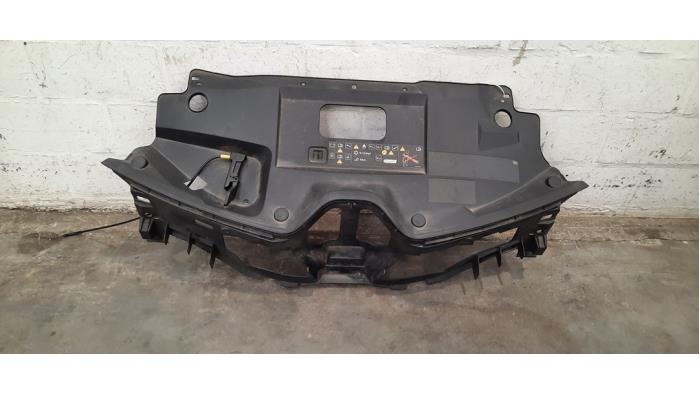 Panneau avant Renault Scenic