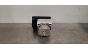 Gebruikte ABS Pomp Fiat 600 (365) 1.2 Hybrid 100 Prijs € 266,20 Inclusief btw aangeboden door Autohandel Didier