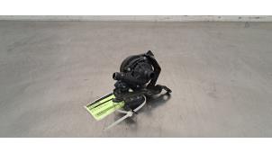 Gebruikte Extra waterpomp Fiat 600 (365) 1.2 Hybrid 100 Prijs € 66,55 Inclusief btw aangeboden door Autohandel Didier