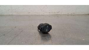 Gebruikte 12 Volt aansluiting Fiat 600 (365) 1.2 Hybrid 100 Prijs € 24,20 Inclusief btw aangeboden door Autohandel Didier