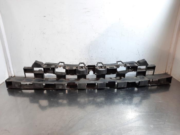 Cadre pare-chocs avant Renault Trafic