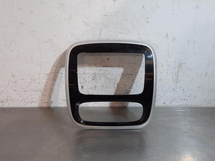 Elément tableau de bord Renault Trafic
