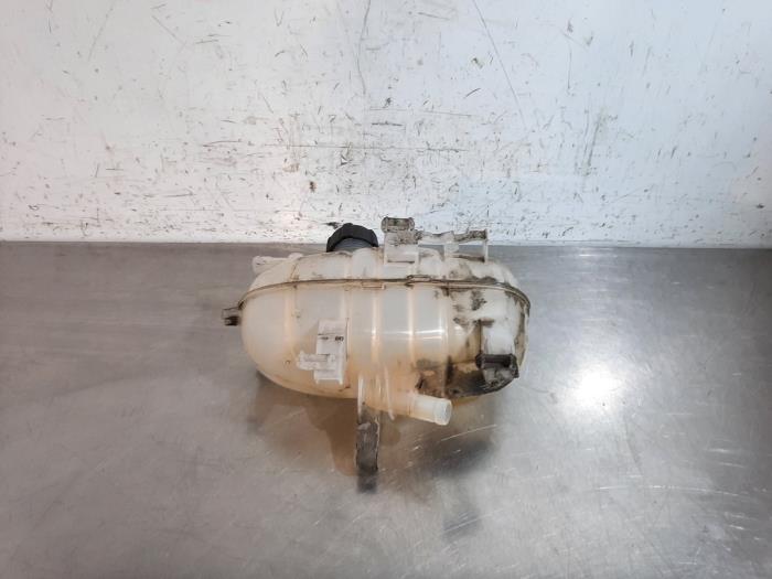 Réservoir d&#039;expansion Renault Trafic