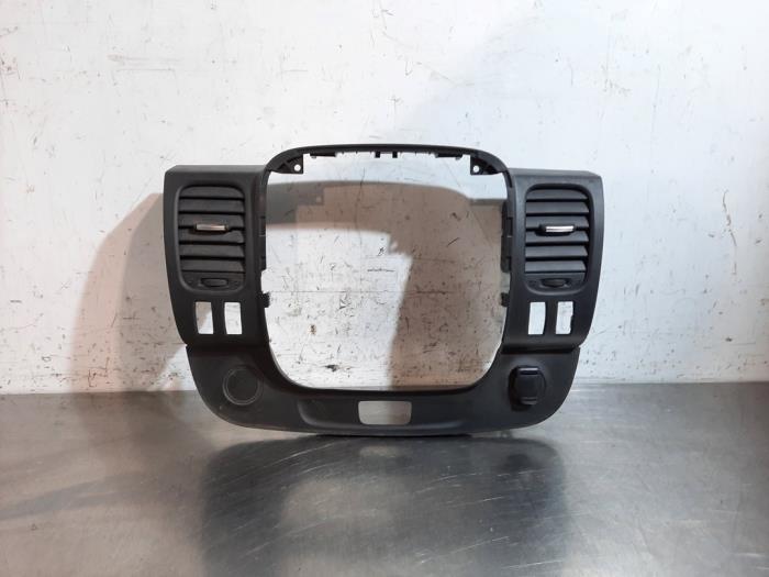 Elément tableau de bord Renault Trafic