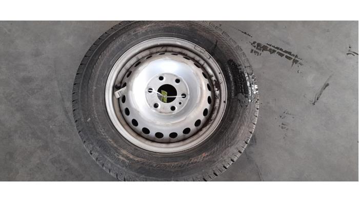Jante + pneumatique Iveco New Daily