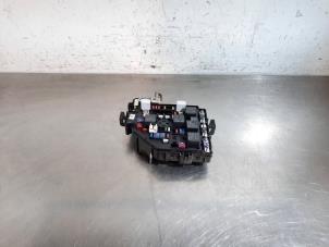 Gebruikte Zekeringkast MG HS/EHS I (AS23) 1.5 EHS T-GDI Hybrid Prijs € 96,80 Inclusief btw aangeboden door Autohandel Didier