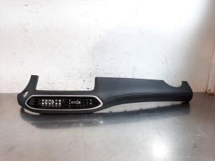 Gebruikte Dashboard deel MG HS/EHS I (AS23) 1.5 EHS T-GDI Hybrid Prijs € 163,35 Inclusief btw aangeboden door Autohandel Didier