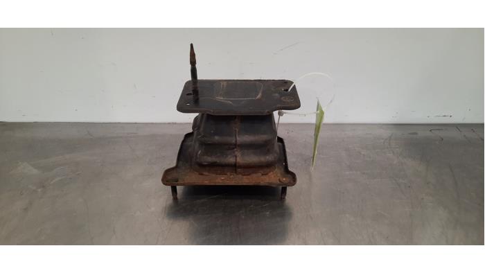 Support (divers) Kia Sportage