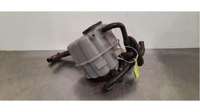 Réservoir d&#039;expansion Audi S4