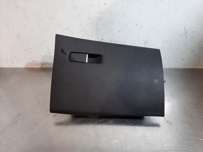 Boîte à gants MG EHS