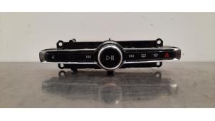 Gebruikte Radiobedienings paneel Volvo XC90 II 2.0 T6 16V AWD Prijs € 90,75 Inclusief btw aangeboden door Autohandel Didier