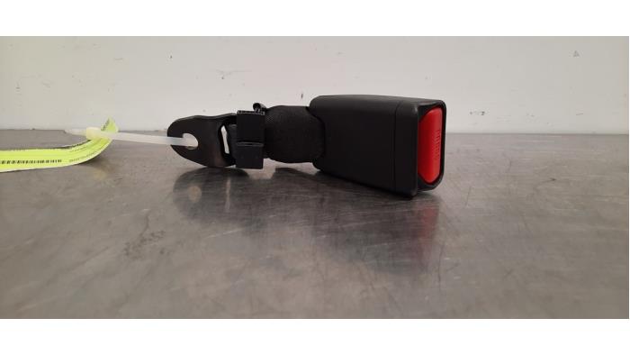 Insertion ceinture de sécurité avant droite Toyota Aygo
