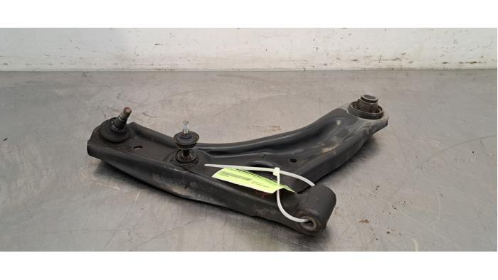 Bras de suspension avant droit Toyota Aygo