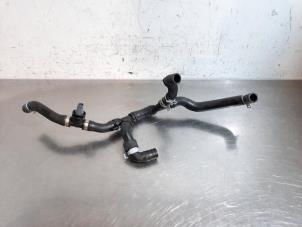 Gebruikte Radiateurslang Cupra Leon (KLCB) 1.5 VZ e-Hybrid 16V Prijs € 54,45 Inclusief btw aangeboden door Autohandel Didier