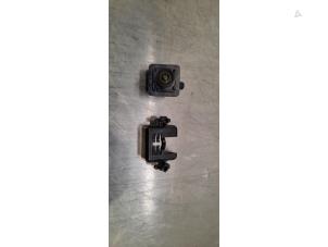 Gebruikte Camera voorzijde Ford Transit 2.0 TDCi 16V Eco Blue 170 Prijs € 90,75 Inclusief btw aangeboden door Autohandel Didier