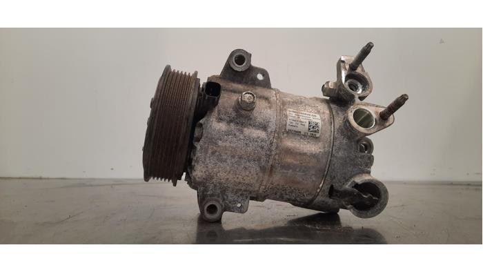 Pompe clim Ford Fiesta