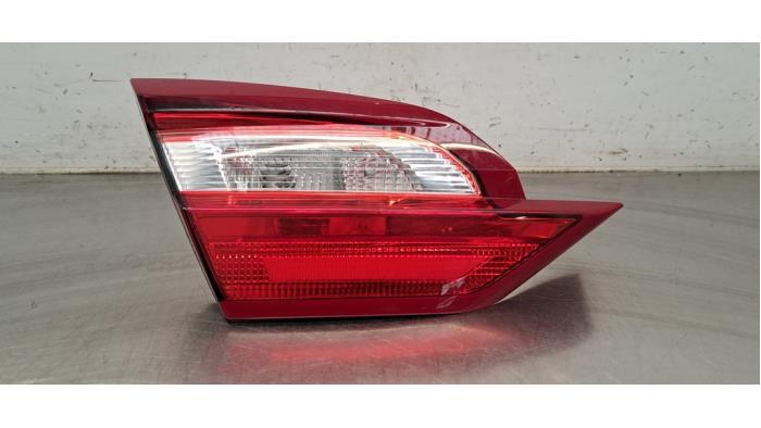 Feu arrière gauche Ford Fiesta