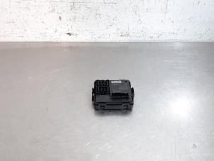 Gebruikte Module (diversen) Cupra Leon (KLCB) 1.5 VZ e-Hybrid 16V Prijs € 133,10 Inclusief btw aangeboden door Autohandel Didier