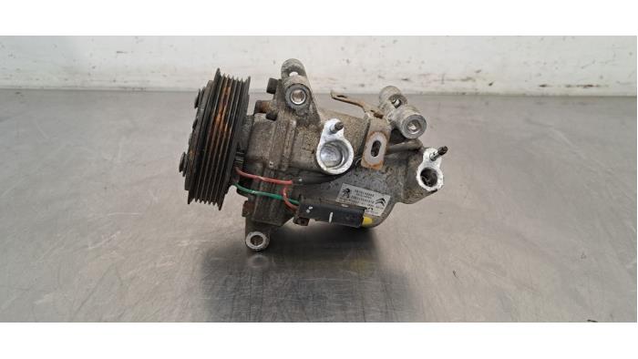 Pompe clim Citroen Jumpy