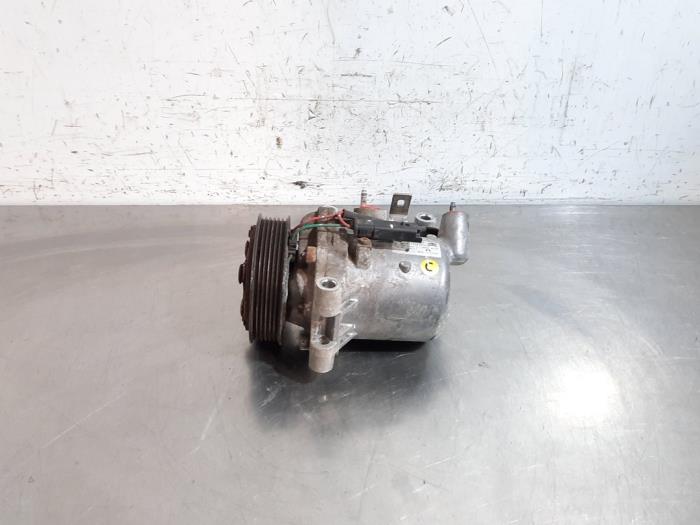 Pompe clim Citroen Berlingo