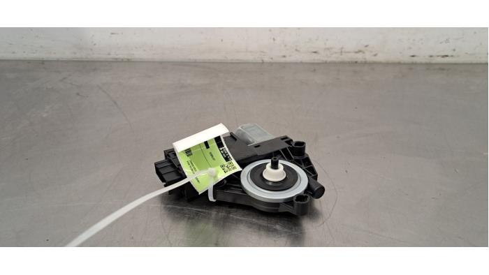 Moteur de vitre portière Volvo V60