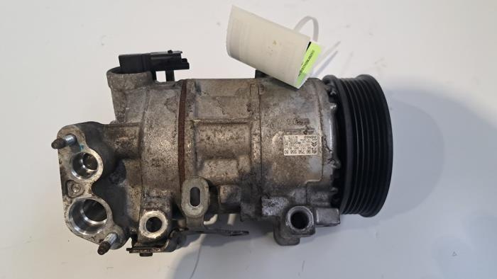 Pompe clim Peugeot Rifter