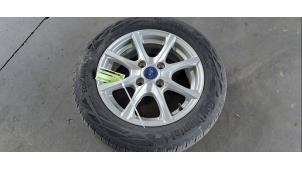 Gebruikte Velg + Band Ford Fiesta 7 1.0 EcoBoost 12V 100 Prijs € 96,80 Inclusief btw aangeboden door Autohandel Didier