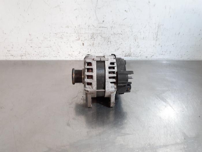 Dynamo Renault Trafic