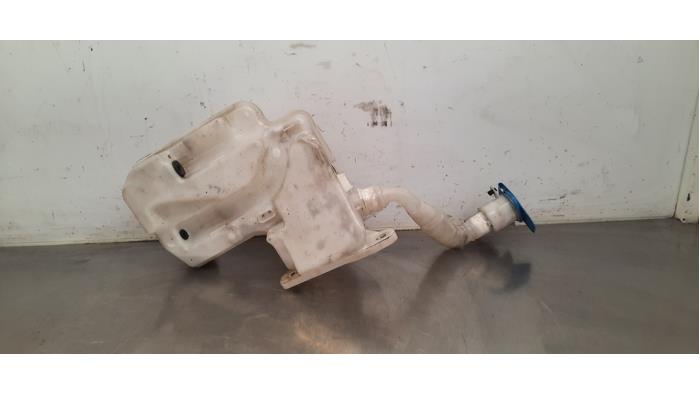 Réservoir lave-glace avant Audi S3
