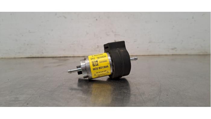 Distributeur de carburant Volkswagen Transporter