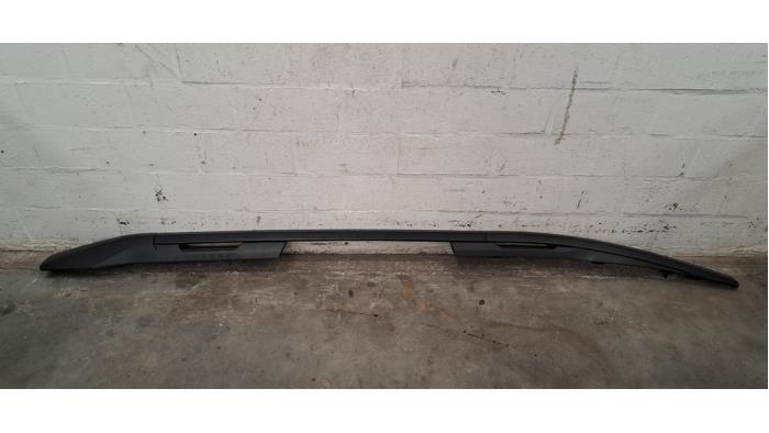 Rail de toit droit Dacia Jogger