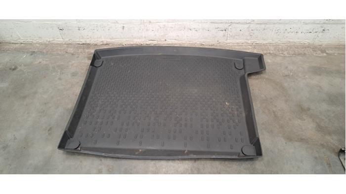 Coffre tapis Dacia Jogger