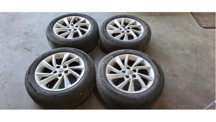 Kit jantes + pneumatiques Opel Astra