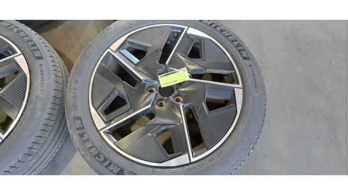 Kit jantes + pneumatiques Peugeot 408